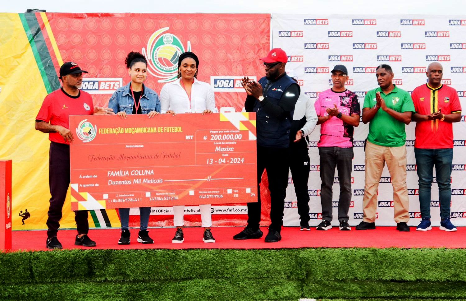 Supertaça: FMF reconhece e honra família Coluna